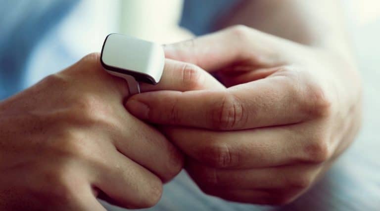 ORII: make calls and control your phone by touching your ear