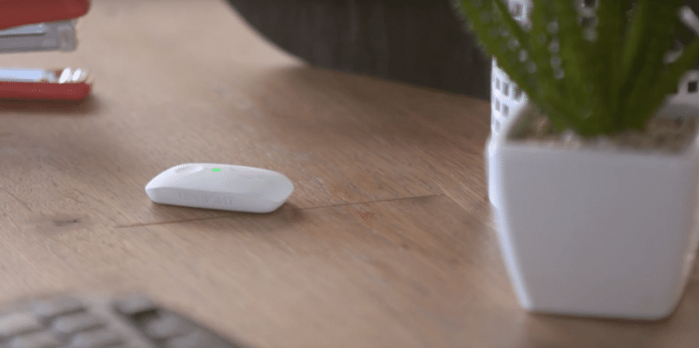 UpRight Go: habit-forming wearable that corrects your posture