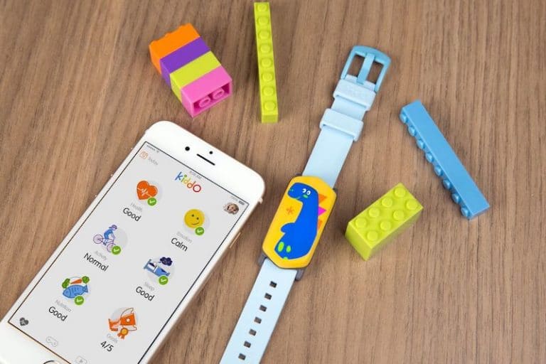 Kiddo: real-time health management for kids