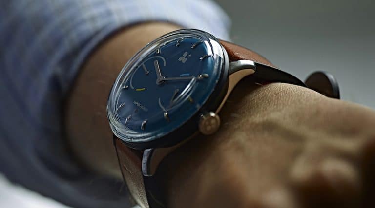 Sequent: the fitness tracking smartwatch that charges as you move around