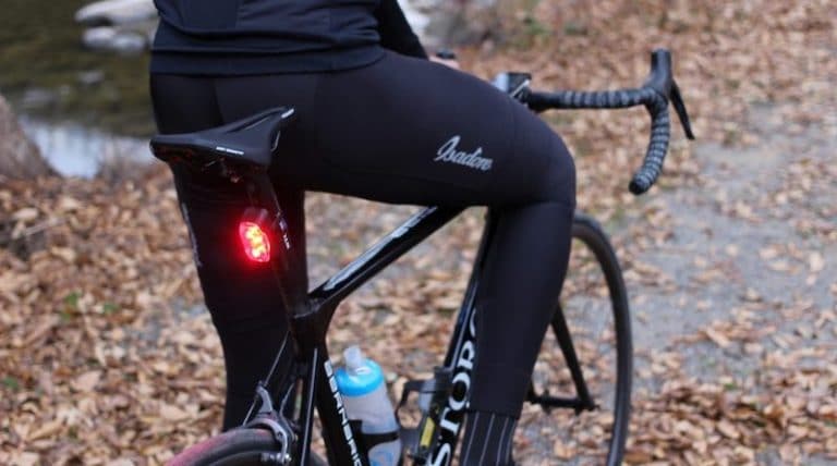 Rayo: a bicycle tail-light designed for the modern cyclist
