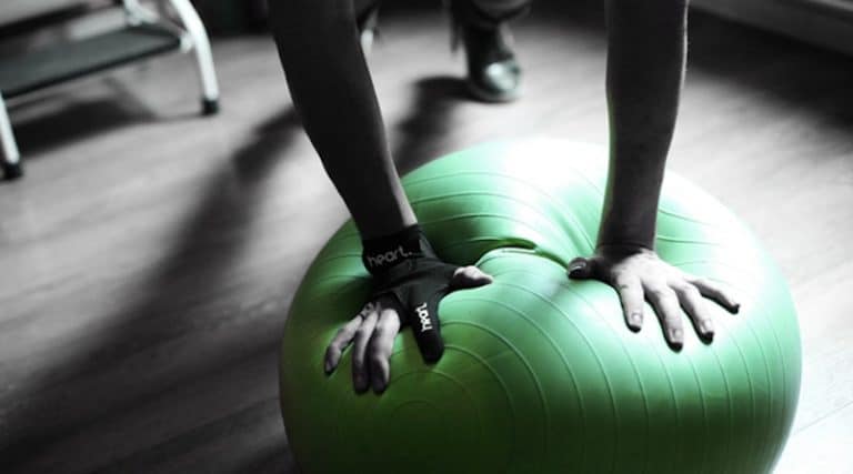 Heart Up: track cardiovascular performance and prevent risks from your finger