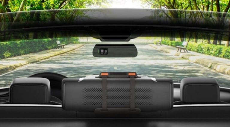 P8S: purify interior air of your car in just two minutes