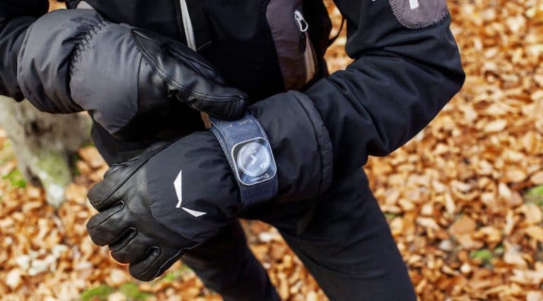 Wraapit: a smart snap-band for the outdoorsy types