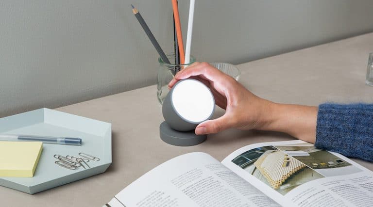 Olly: Natural lighting that helps users balance their circadian rhythms