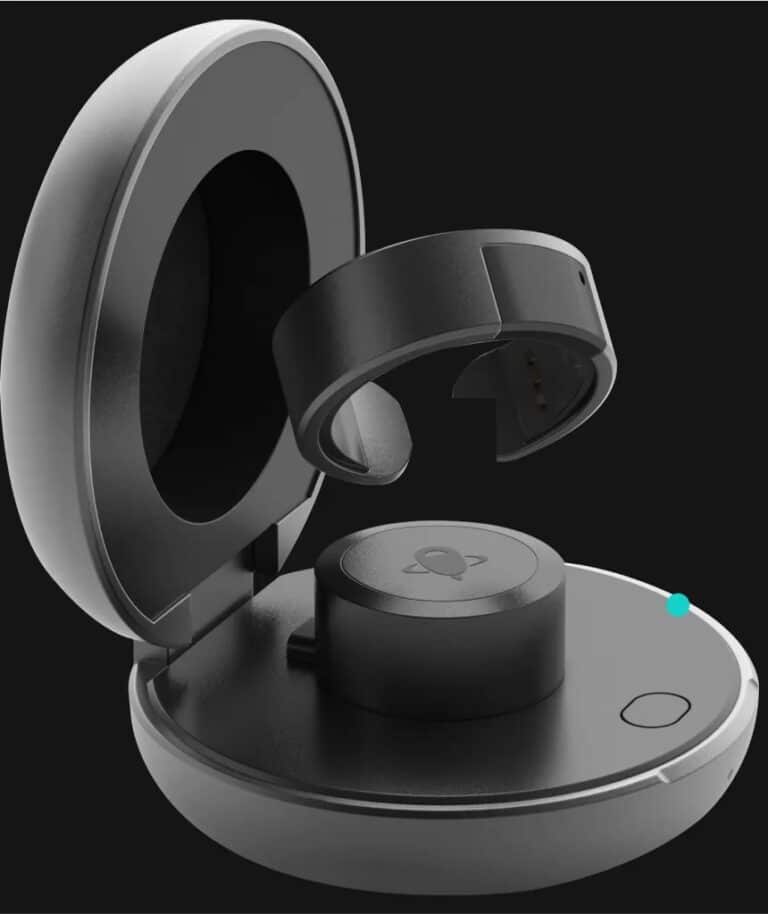 WIZPR Ring: A smart ring that lets you chat with AI assistants