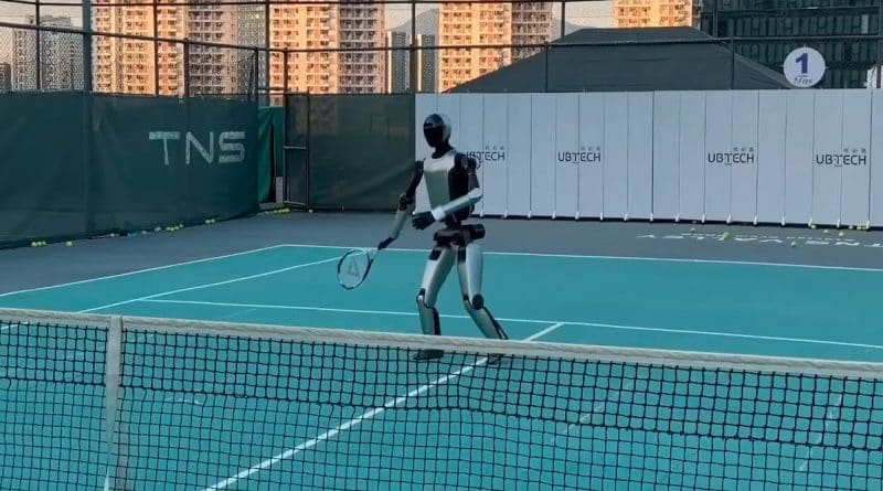 Tennis robot