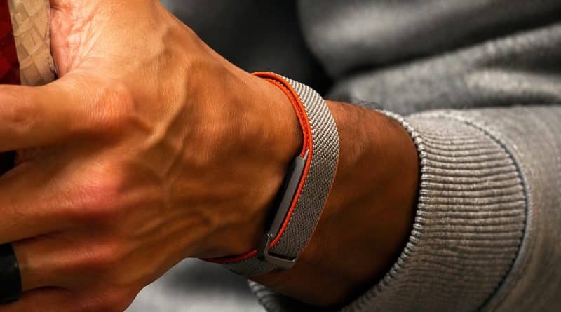 Fitbit screen less band