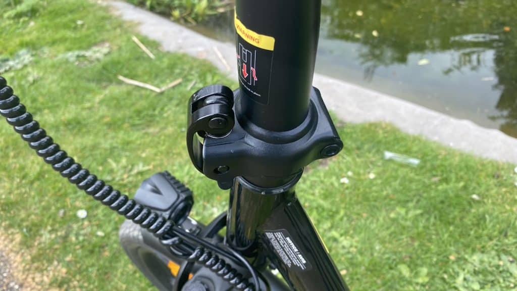 isinwheel U4 Folding Ebike folding lever