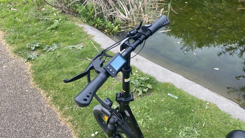 isinwheel U4 Folding Ebike folding display