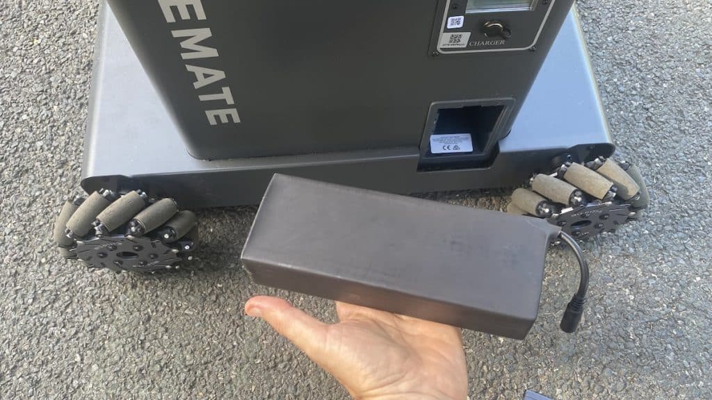Acemate S10 battery compartment