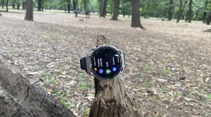Amazfit Balance 3 in forest